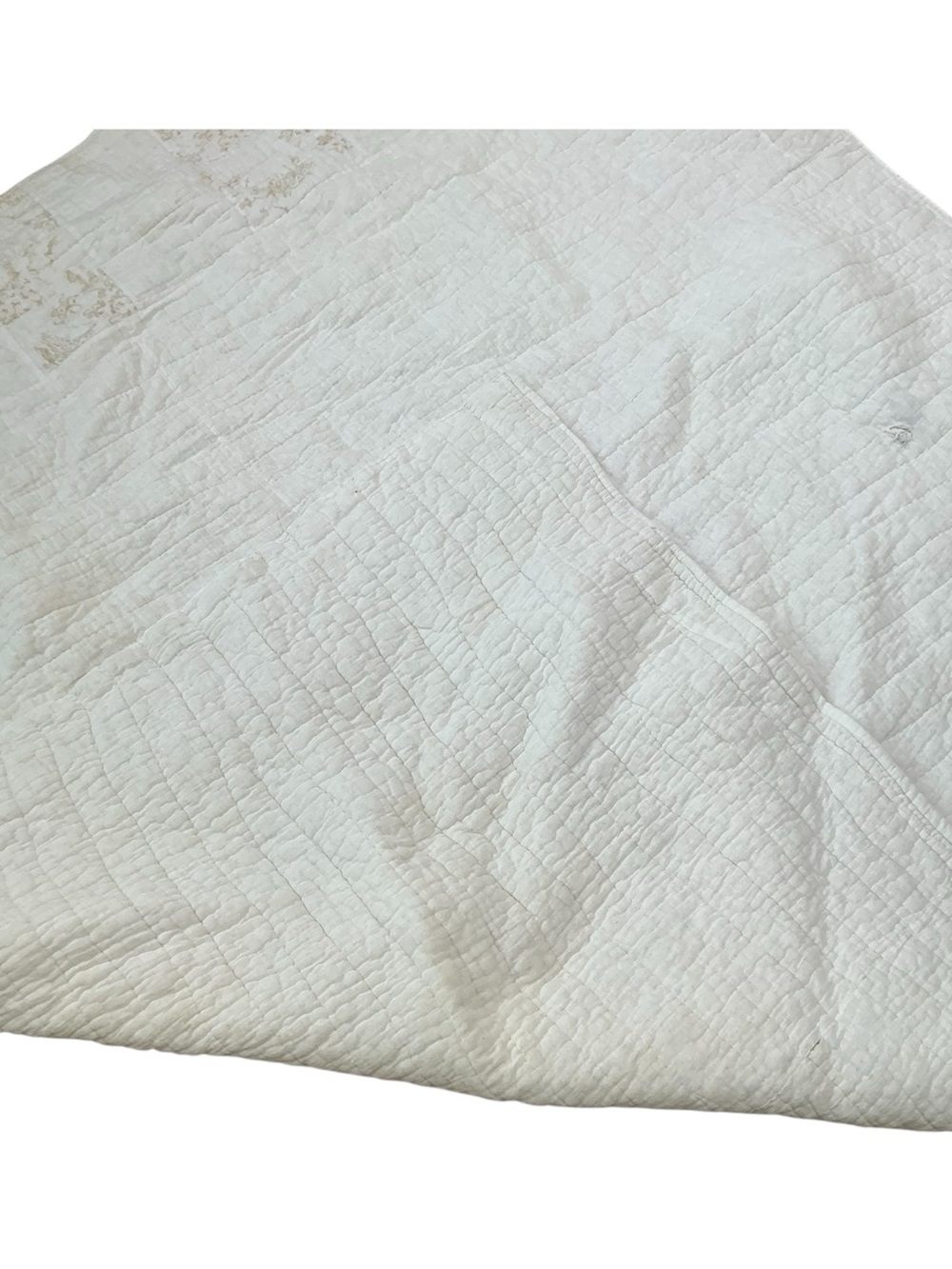 Vintage 1930/40s hand stitched cotton feeds quilt 68 x 68 USA made